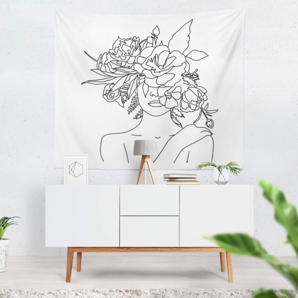 NWT Black & White Floral Woman Line Art Tapestry - Picture 4 of 7